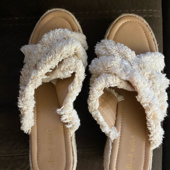 Wales Espadrille Wedge Sandals Ivory Fringe - Picture 2 of 5